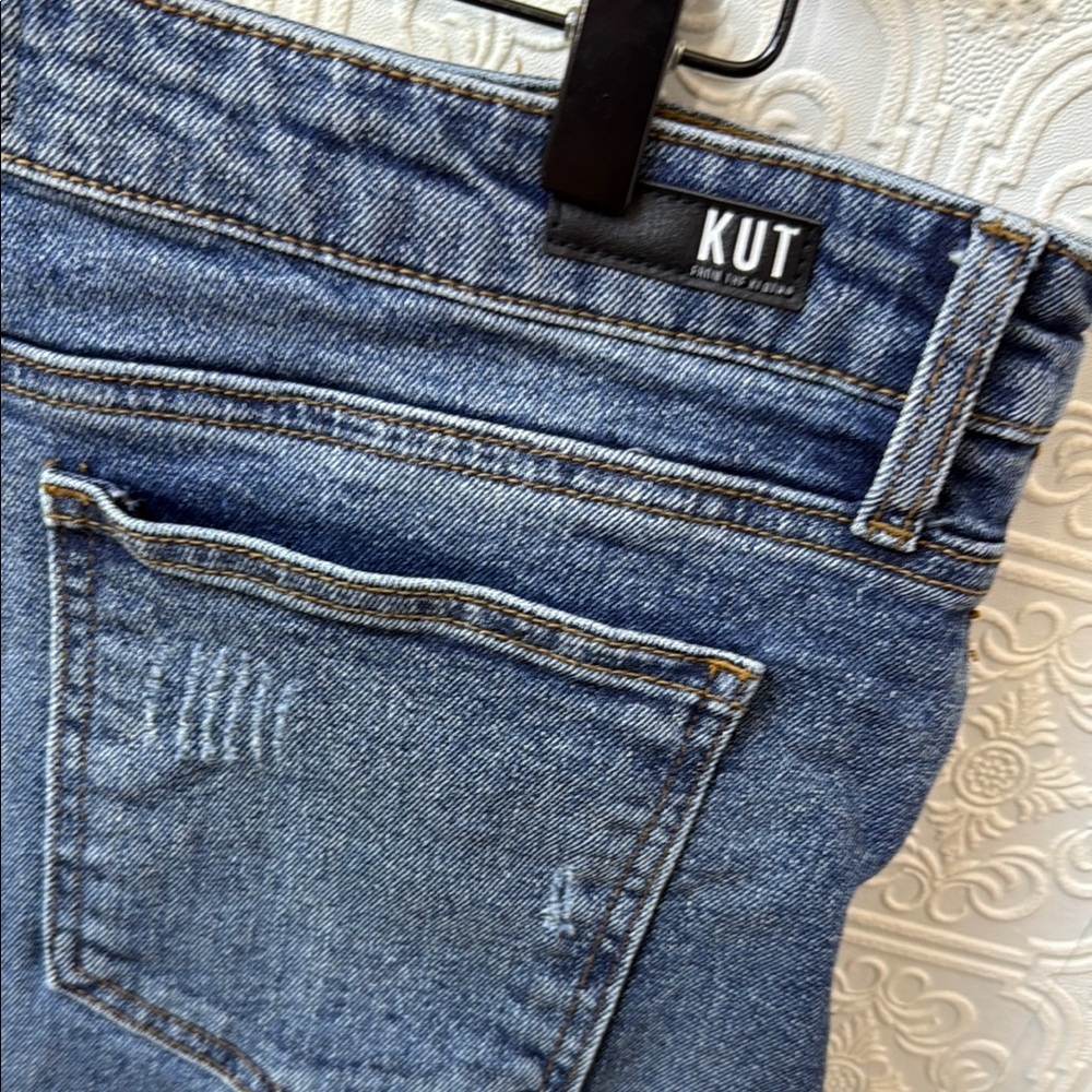 Kut from the Kloth
Hannah Jean Skirt, Size 14 - Picture 8 of 9
